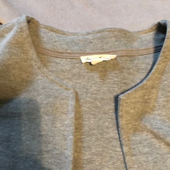 Gray Open Cardigan with Peplum - Picture 5 of 6